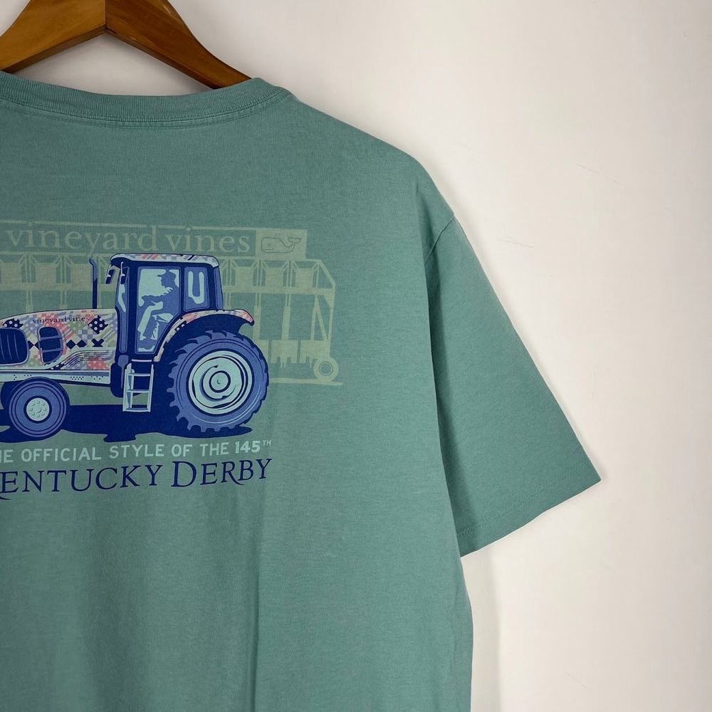Vineyard Vines Mens 145th Kentucky Derby Tractor Graphic Pocket T-Shirt Green M - Picture 6 of 14